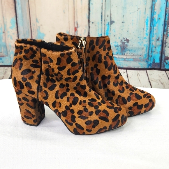 TOPSHOP Miles' Genuine Calf Hair Leopard Print Booties - Picture 2 of 9